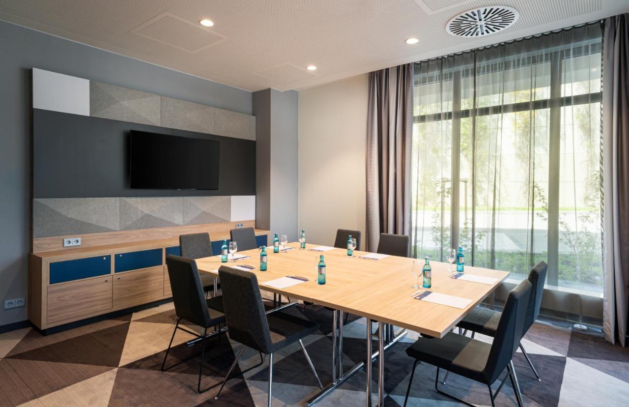 Holiday Inn Express - Rosenheim By Ihg Экстерьер фото